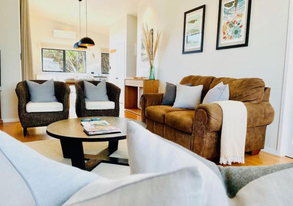 The Cottage At Te Whau Retreat - Stay Waiheke Te Whau Bay Exteriör bild
